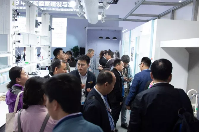 BCEIA2019中国实验室建设与发展专题论坛在北京国家会议中心顺利召开，沃德澜·实验室模块化装备展区成为会场焦点