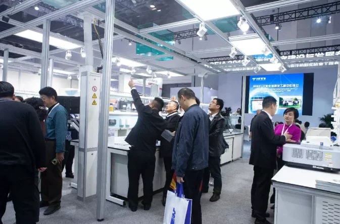 BCEIA2019中国实验室建设与发展专题论坛在北京国家会议中心顺利召开，沃德澜·实验室模块化装备展区成为会场焦点